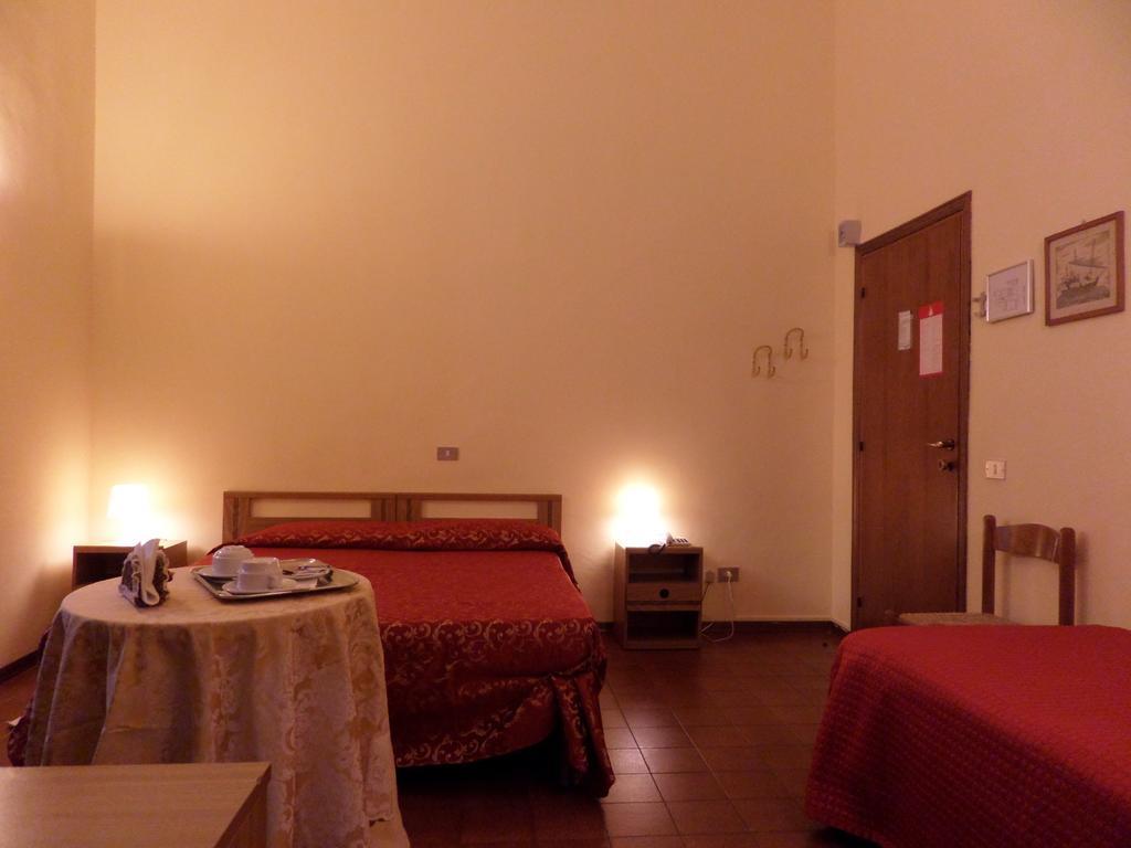 Hotel Delizia Genovese Montecatini-Terme Camera foto