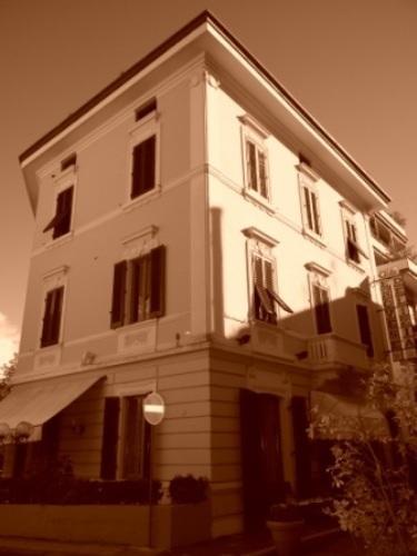 Hotel Delizia Genovese Montecatini-Terme Esterno foto