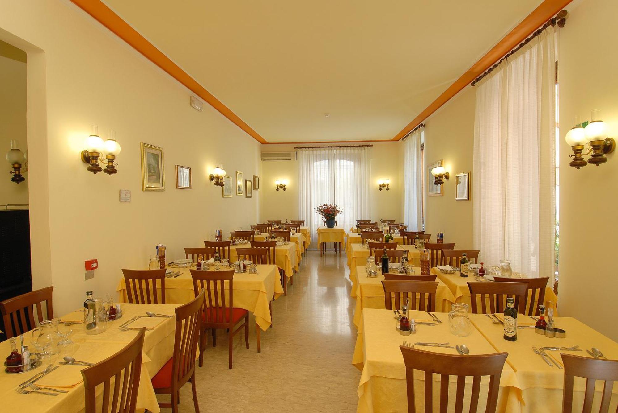 Hotel Delizia Genovese Montecatini-Terme Esterno foto