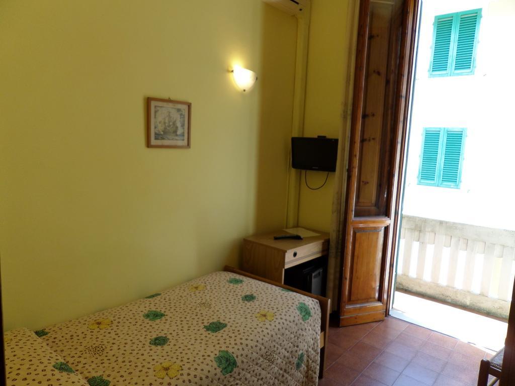Hotel Delizia Genovese Montecatini-Terme Camera foto