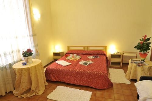 Hotel Delizia Genovese Montecatini-Terme Esterno foto